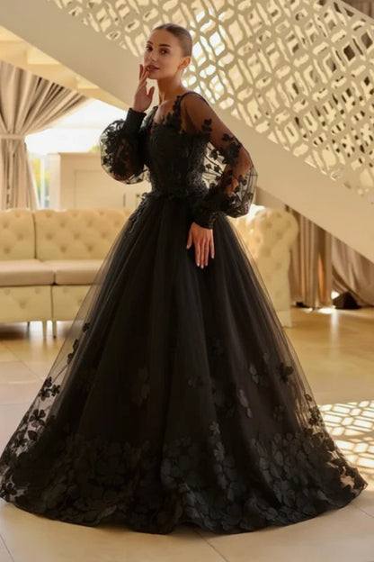 Romantic Long Sleeve Lace Wedding Dress with Appliques Aline Tulle Bridal Gown V-Neck