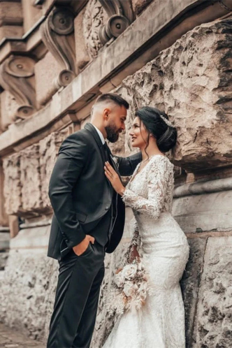 Stylish White Floral Lace Mermaid Bridal Dresses Long Sleeves V-Neck Spring Wedding Dress