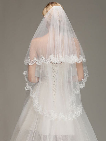 1.5M Lace Edge Short Comb Two Layers Wedding Veils | Bridelily