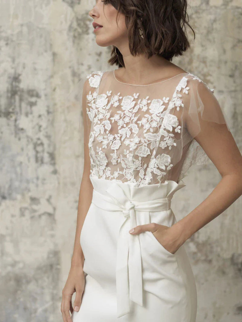 White Short Wedding Dresses Illusion Jewel Neck Short Sleeves Sheath Lace Bows Cut-Outs Ruffles Bridal Dresses