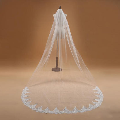 3M One Layer Lace Edge Cathedral Wedding Veils | Bridelily