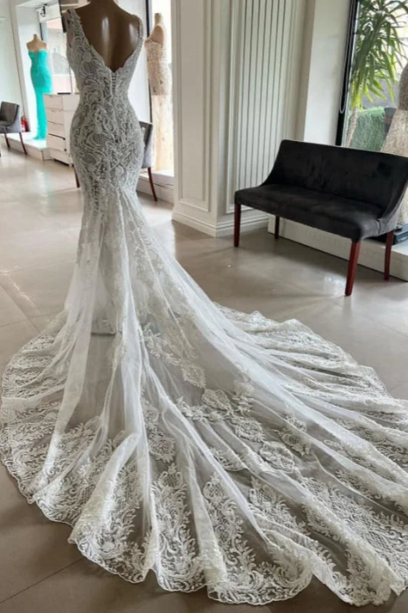 Mermaid Lace Sweetheart Wedding Dress V-Neck Long Bridal Dress with Train