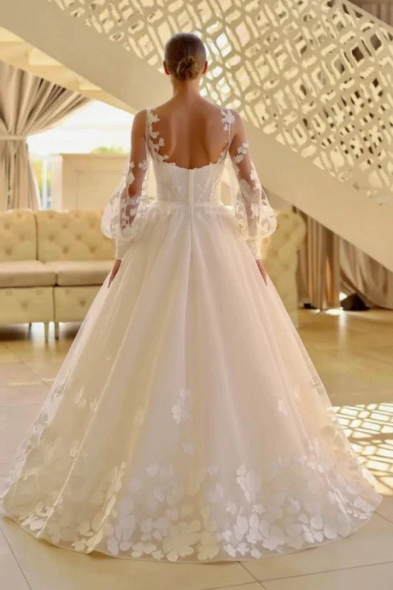 Romantic Long Sleeve Lace Wedding Dress with Appliques Aline Tulle Bridal Gown V-Neck