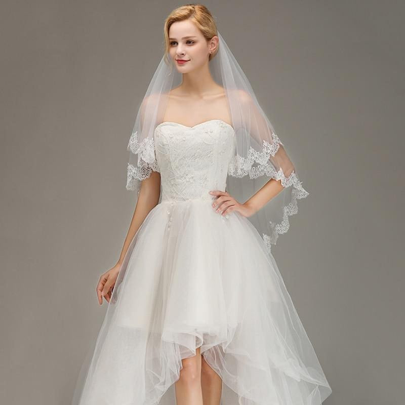 Lace Edge Short with Comb Two Layers Wedding Veils | Bridelily