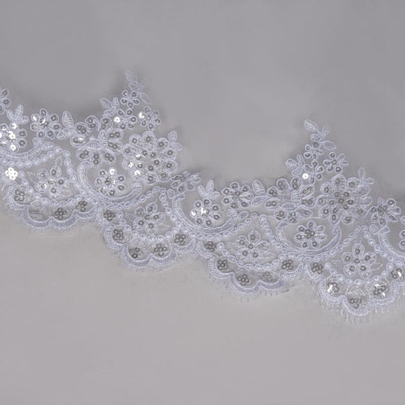 3M Lace Edge Chapel Wedding Veils Long with Comb| Bridelily