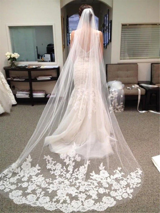 One-Layer Lace Appliques Long Wedding Veils | Bridelily